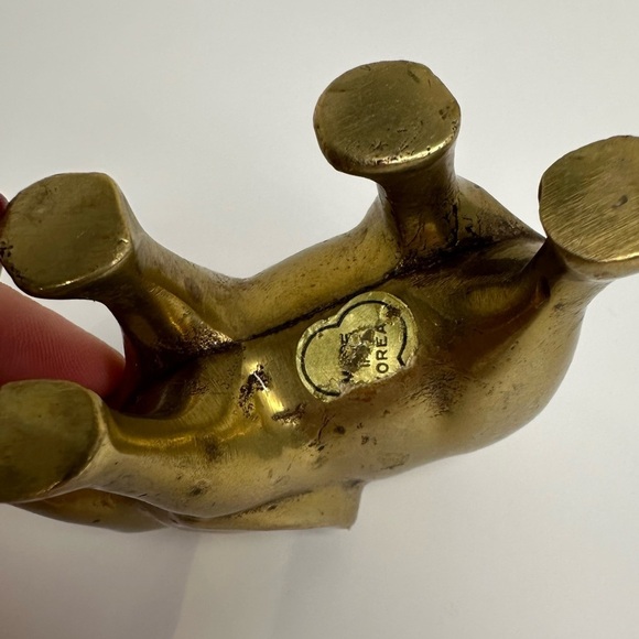 Brass Lucky Elephant with Trunk Down Vintage figurine - Picture 9 of 9